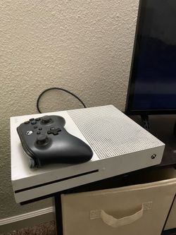 Xbox one s read description