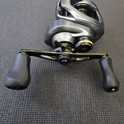 Shimano Curado DC 151XG Casting Reel