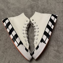 Converse Off White Chuck Taylor Size 9 