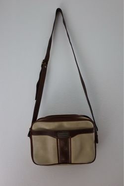Carryland Vintage Cream and Brown Crossbody Bag