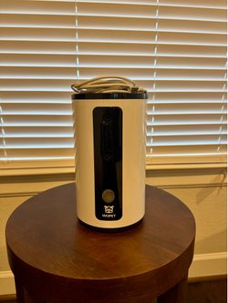 Wopet treat dispenser