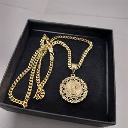 14K gold filled Cuban link chain and pendant