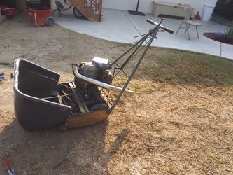 Lawn mower Ca1lifornia trimmer In A good condition working honda motor