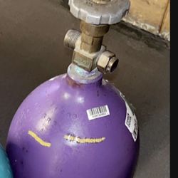  CO2 Tank 