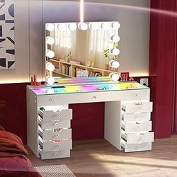 Led vanity desk with bluetooth mirror 
Set available in color white , pink or black 

#vanities #vanity 