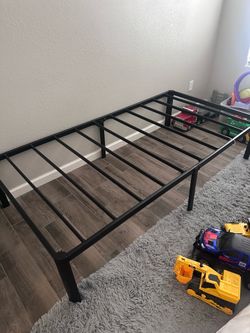 Twin bed frame (No Mattress)