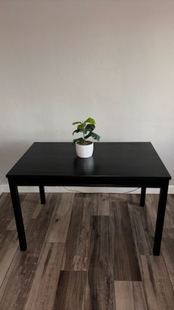 Black Wood Dining Table 4-6 Person