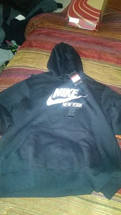 Nike New York Hooded Sweatshirt Sizes S, M & L