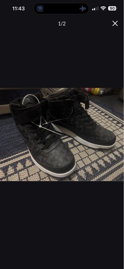 Mens size 10 new