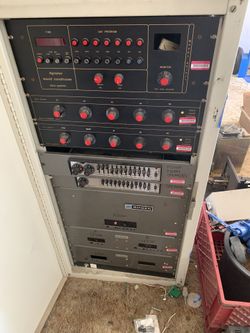 Bogen 250 Watt Amp W/—