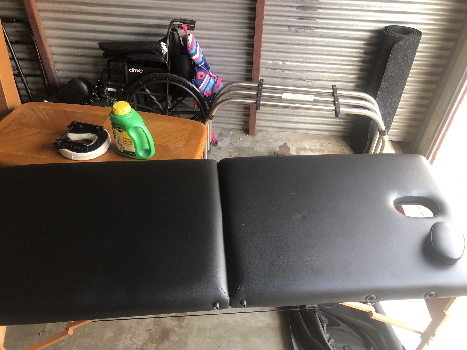 Massage Table 