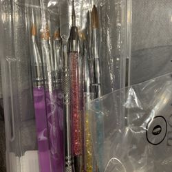 Landot Nails Kit Including Brushes 