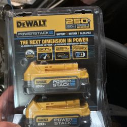 ewalt 20-Volt Max Powerstack Batteries 2Pk