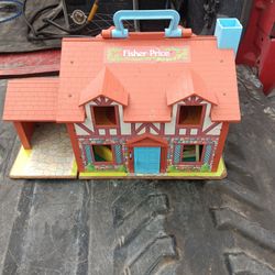 Vintage 1980 Fisher Price Little People Tudor Play Family House #952 & 8 furniture