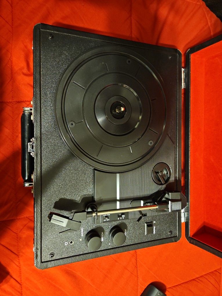 Record Player / Bluetooth Speaker