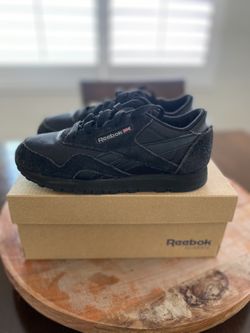 Reebok Classic Black Youth 