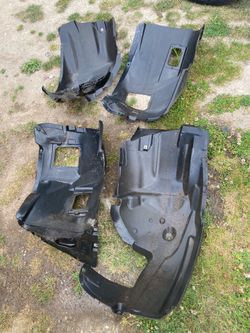 Front Wheels Mud Guards BMW 328I 2007 OEM