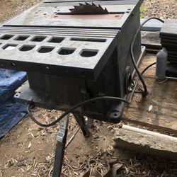 Skill Saw 10in Table Saw