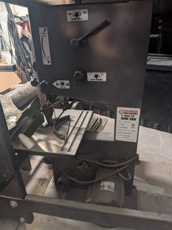 Central Machinery 9" Benchtop Band Saw