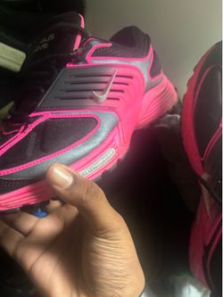 Pink and black pegasus waves