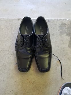 Size 9.5 formal shoes