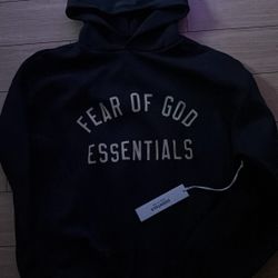 Essential Hoodie 