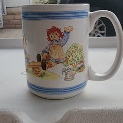 vintage  Raggedy Ann and Andy coffee cup mug collectible 