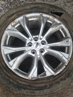 2022 ford explorer wheel 