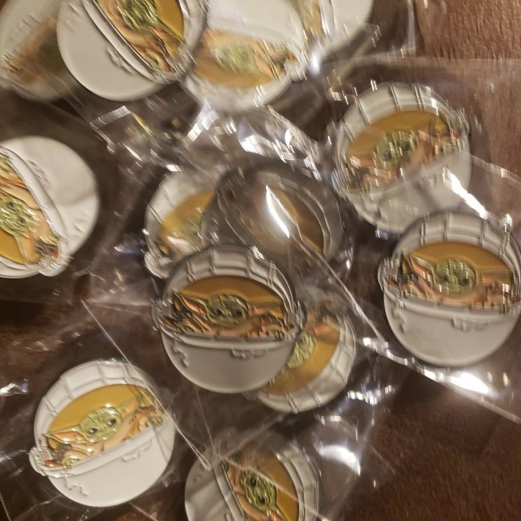 Star Wars Mandalrian Baby Yoda Pin