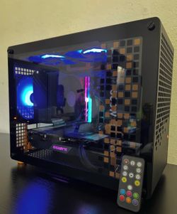 high powered custom gaming pc! Comes with remote for rgb lights! come pick it up today cash only!