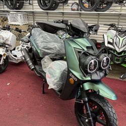 New Zoma 150cc Gas Scooter 