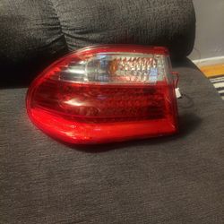  mercedes benz L E d rear lights Left and right.