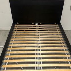 Queen size platform bed frame