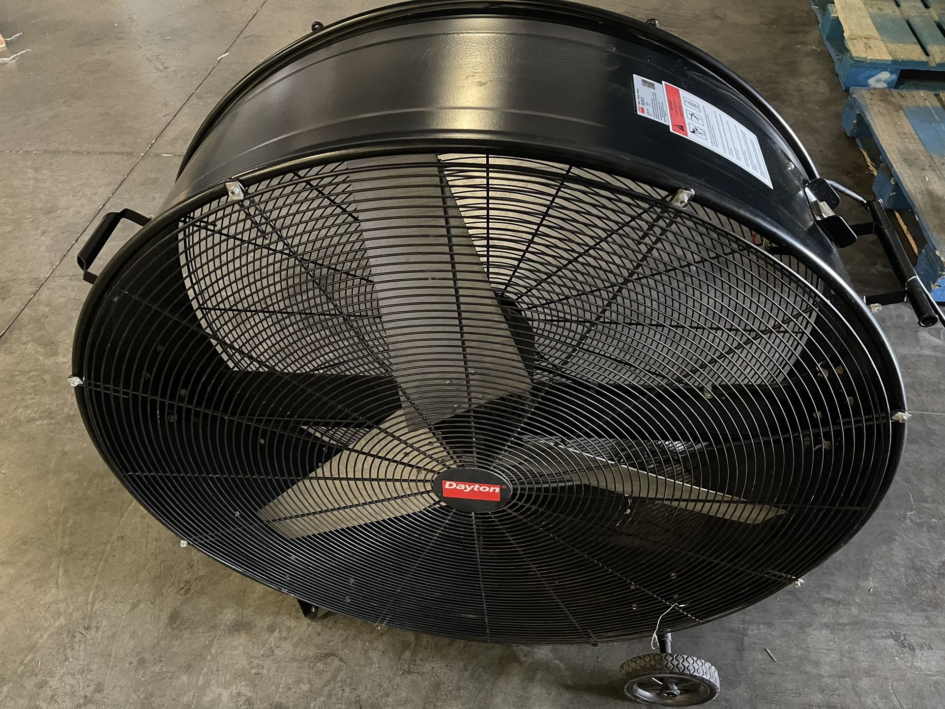 DAYTON Light-Duty Industrial Fan