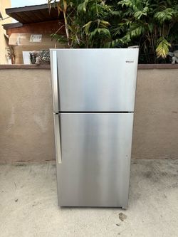 Whirlpool Fridge Silver 18cu ft 30x30x66🛑👍3 MONTHS WARRANTY