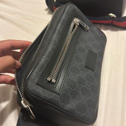 Gucci Fanny Pack Barely Used