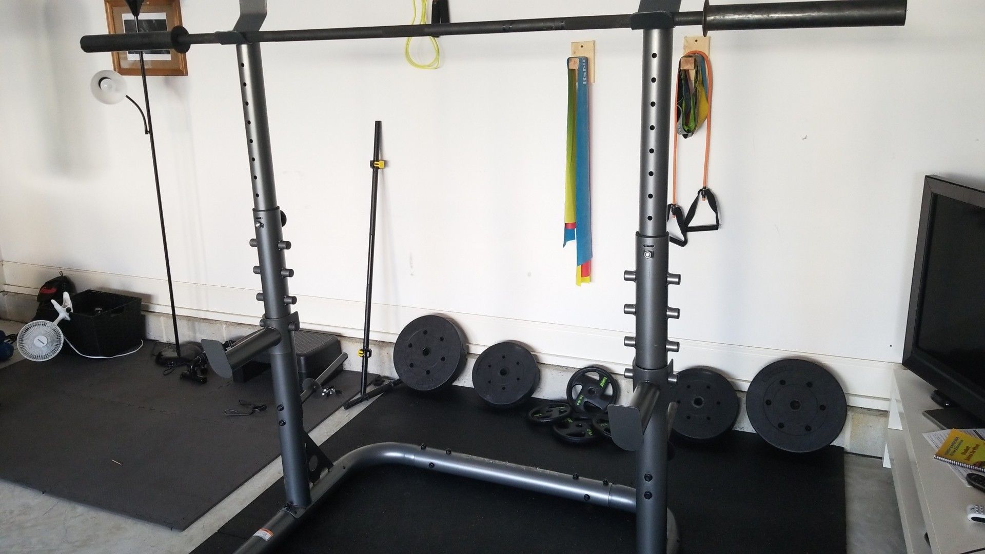 $150 Golds Gym Squat rack with barbell