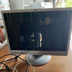 19” Computer HP Monitor