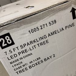 Christmas Tree 7.5 Ft