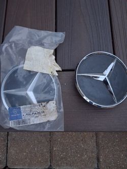 Mercedes-Benz rear door star emblem designed for 2010–2018 Sprinter vans