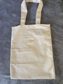 Authentic Chanel 2023 Holiday Gift White & Gold Tote With Boxer 