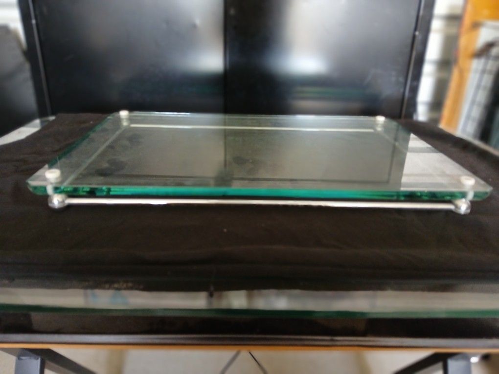 Glass Display