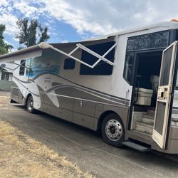 2001 Winnebago Ultimate Advantage