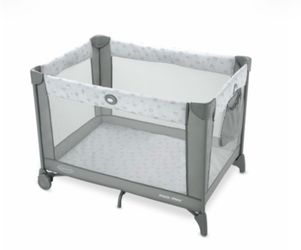 Graco Pack N Play (Gray)