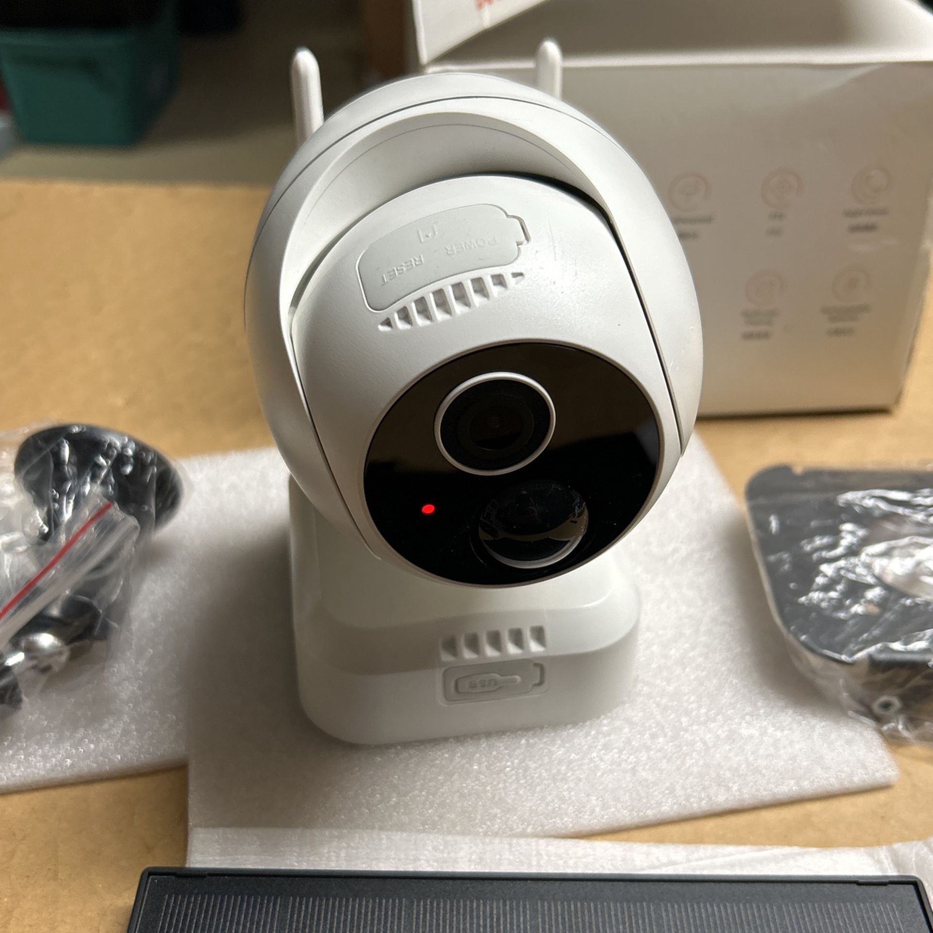 NEW Solar Security Camera Wireless (WIFI)