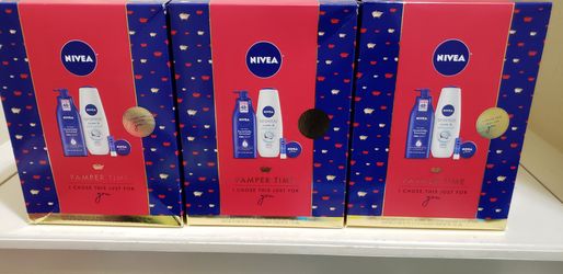 Nivea 4 pcs Gift set.. Christmas gift set
