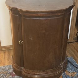 Vintage Henredon End Tables. 