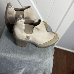 Cat Caterpillar Warm Stone & Suede Boots Women’s Size 9