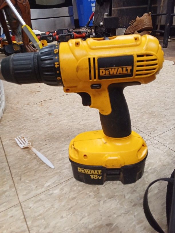 DeWalt 1/2 Driver Drill Vsr Battery Charger