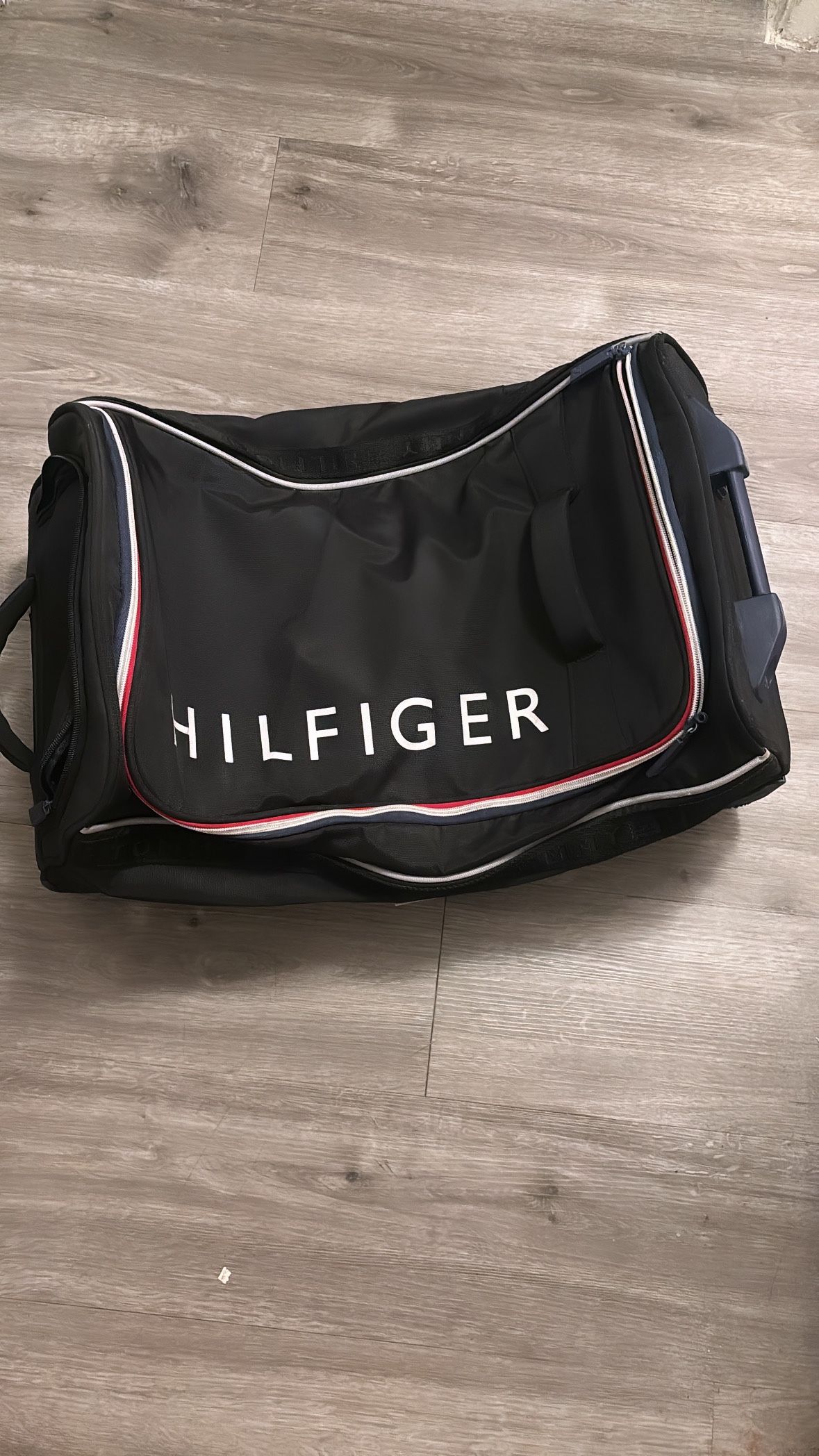 Tommy Hilfiger Travel Duffel Bag With Wheels